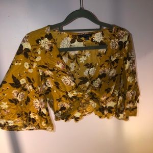 Only worn once cropped top from american Eagle